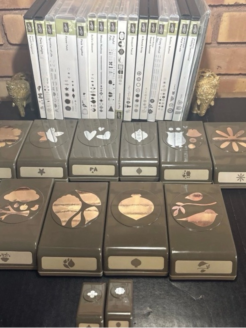 Stampin' Up! Lot of 12 paper punch And 18 stamp sets